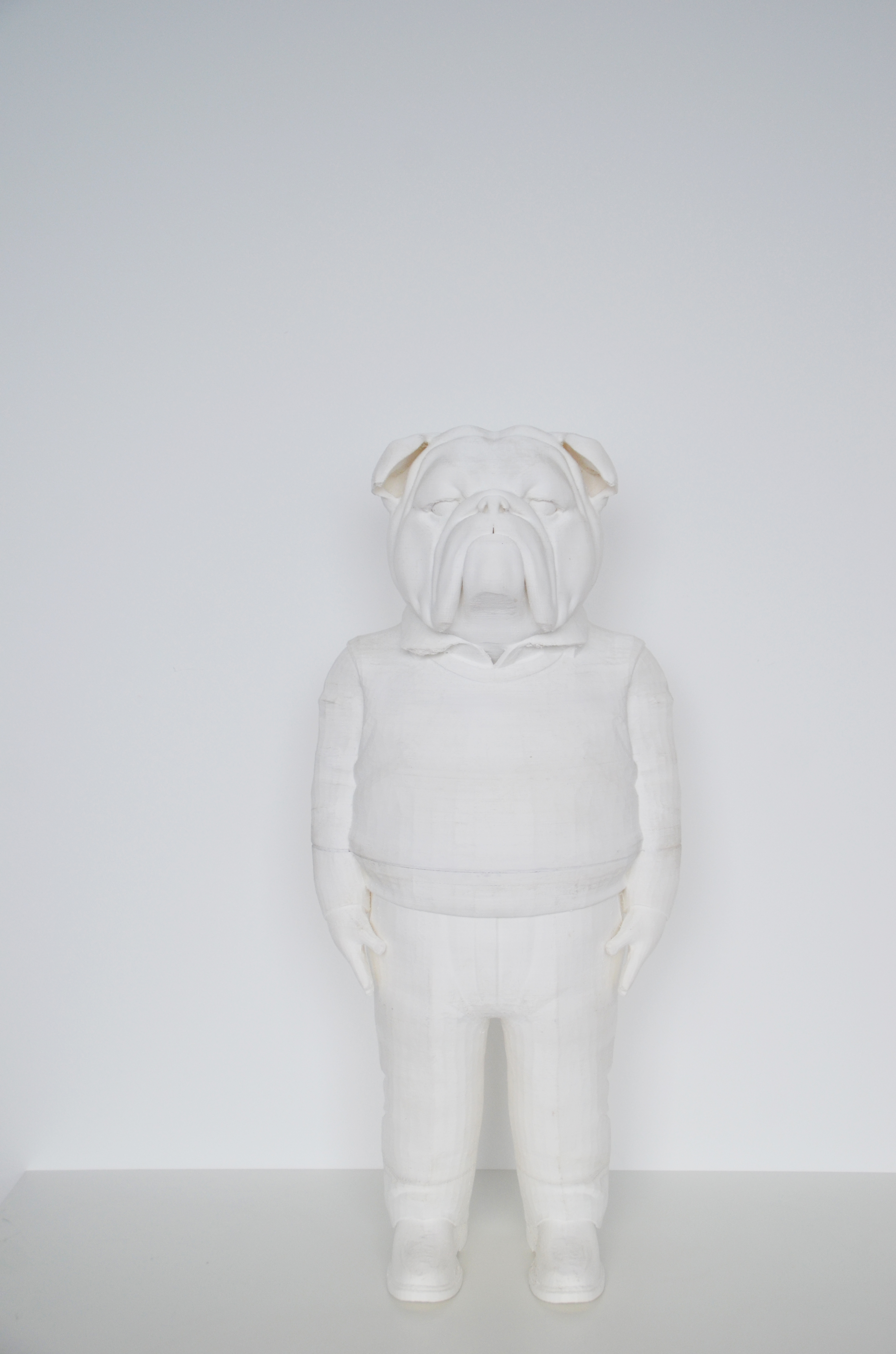 Lan Gao, L‘abito non fa il monaco, 2017, stampa 3D (abs), cm 70 x 29 x 24.