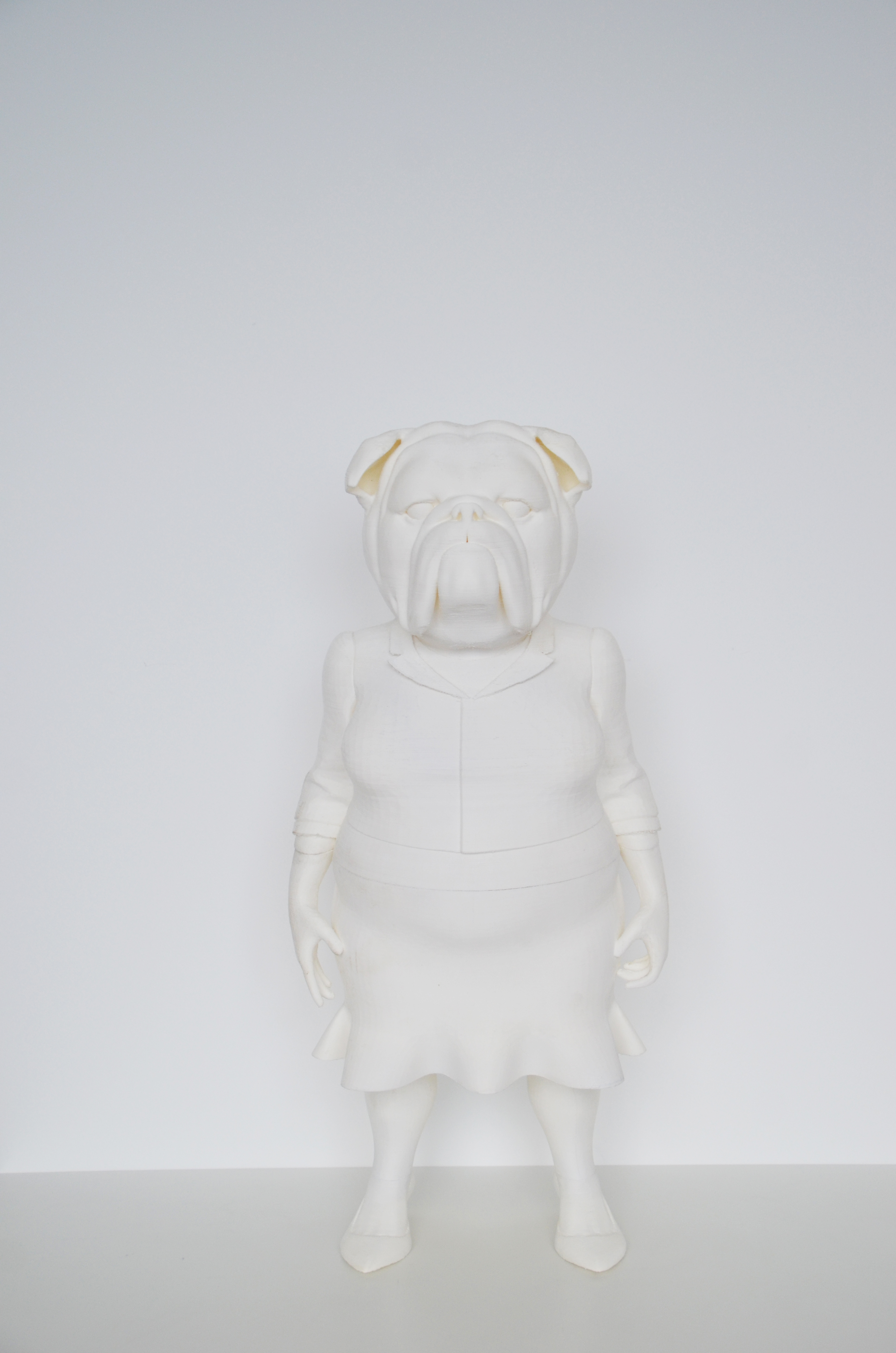 Lan Gao, L‘abito non fa il monaco, 2017, stampa 3D (abs), cm 70 x 31 x 23.